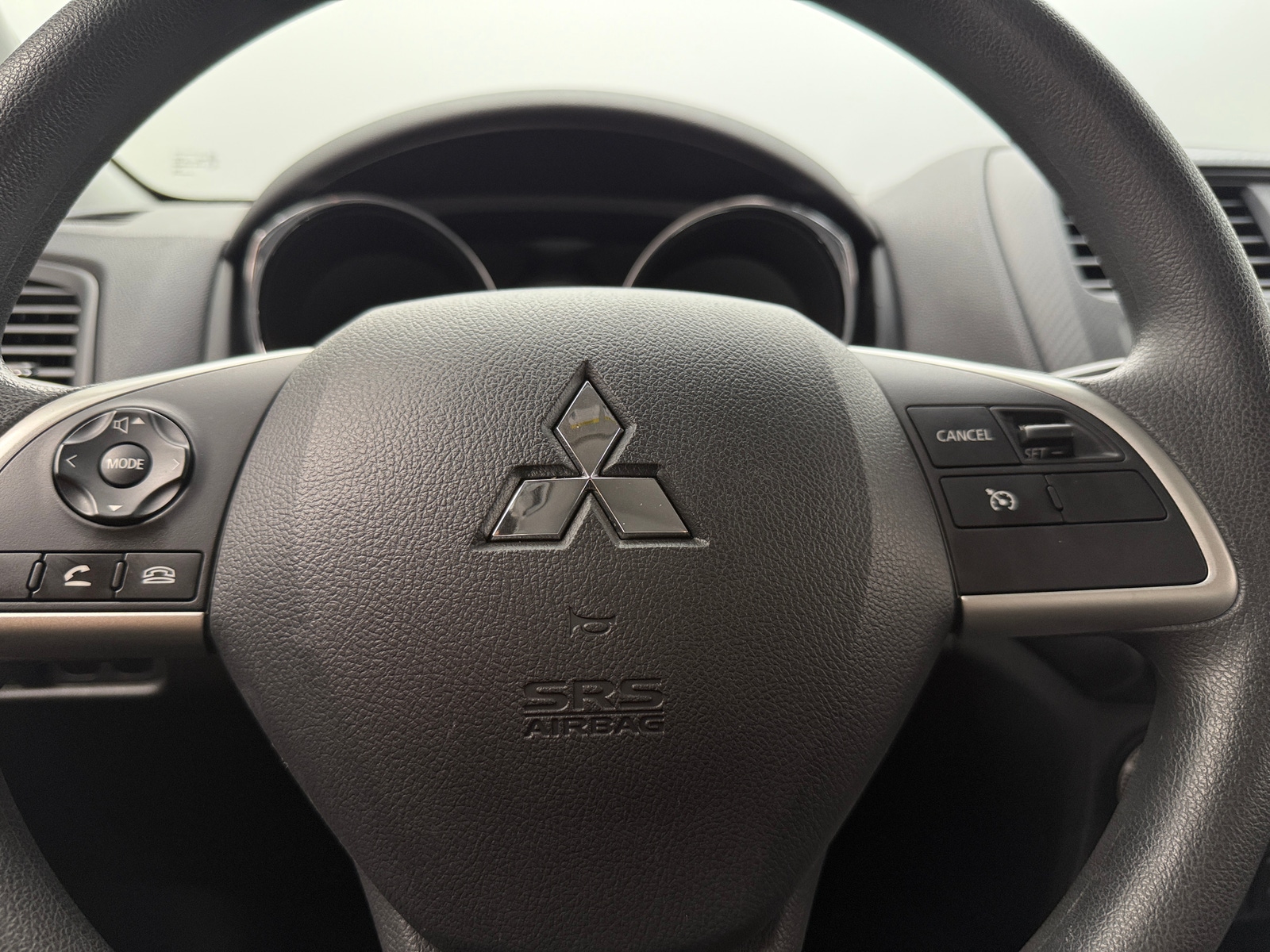 Thumbnail: 2024 Mitsubishi Outlander Sport - 5