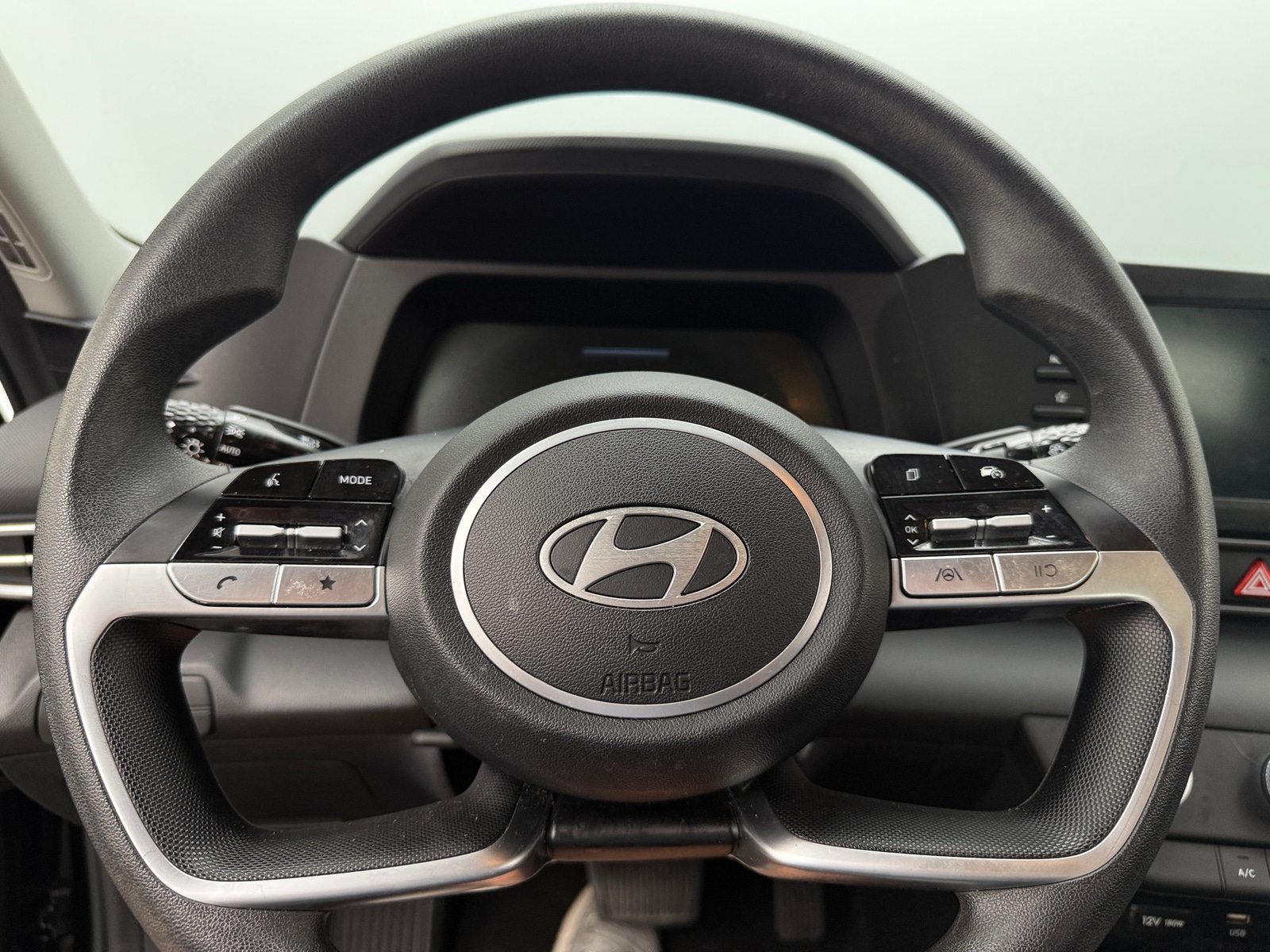 Thumbnail: 2024 Hyundai Elantra - 5