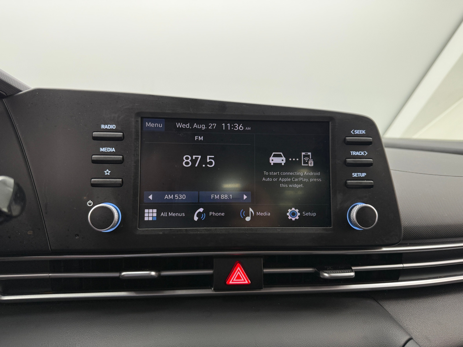 Thumbnail: 2024 Hyundai Elantra - 4