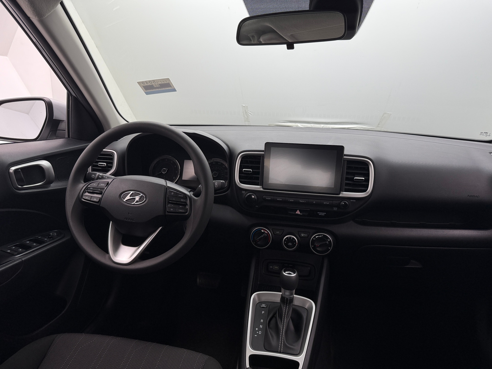 Thumbnail: 2022 Hyundai Venue - 3