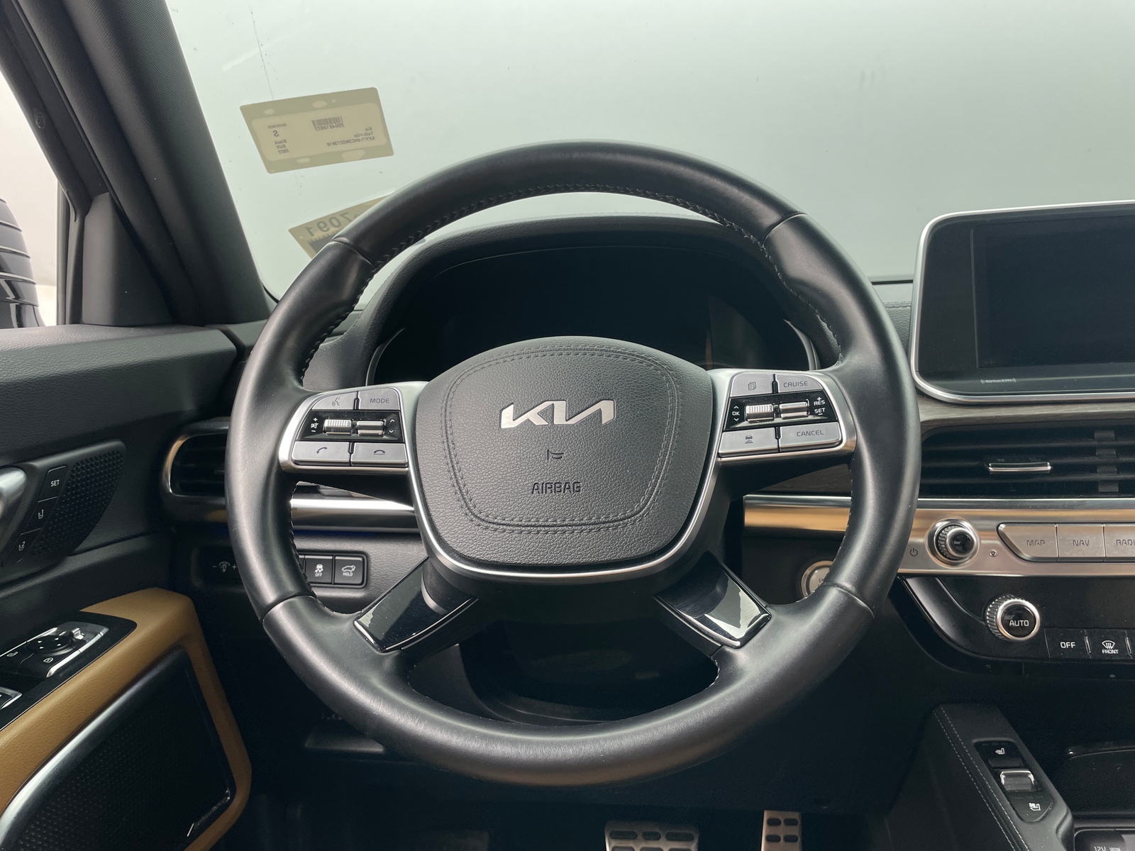 Thumbnail: 2022 Kia Telluride - 4