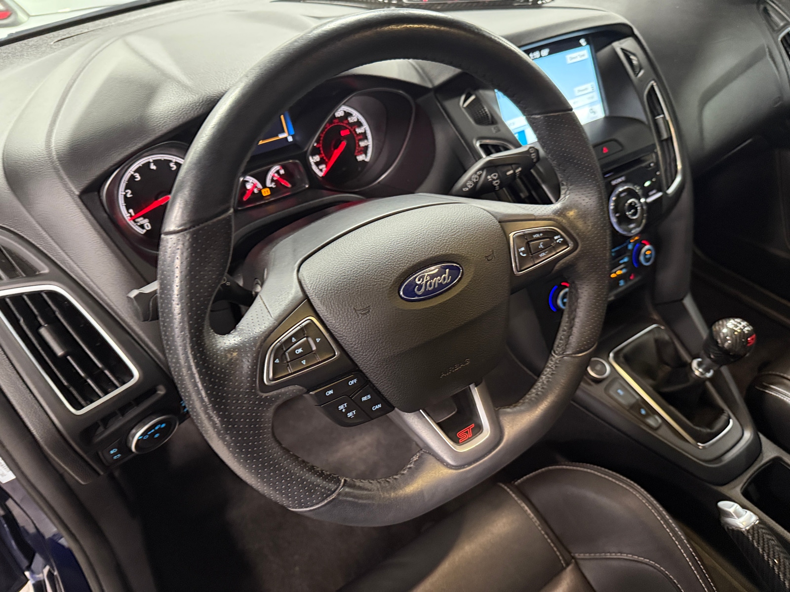 Thumbnail: 2017 Ford Focus - 4