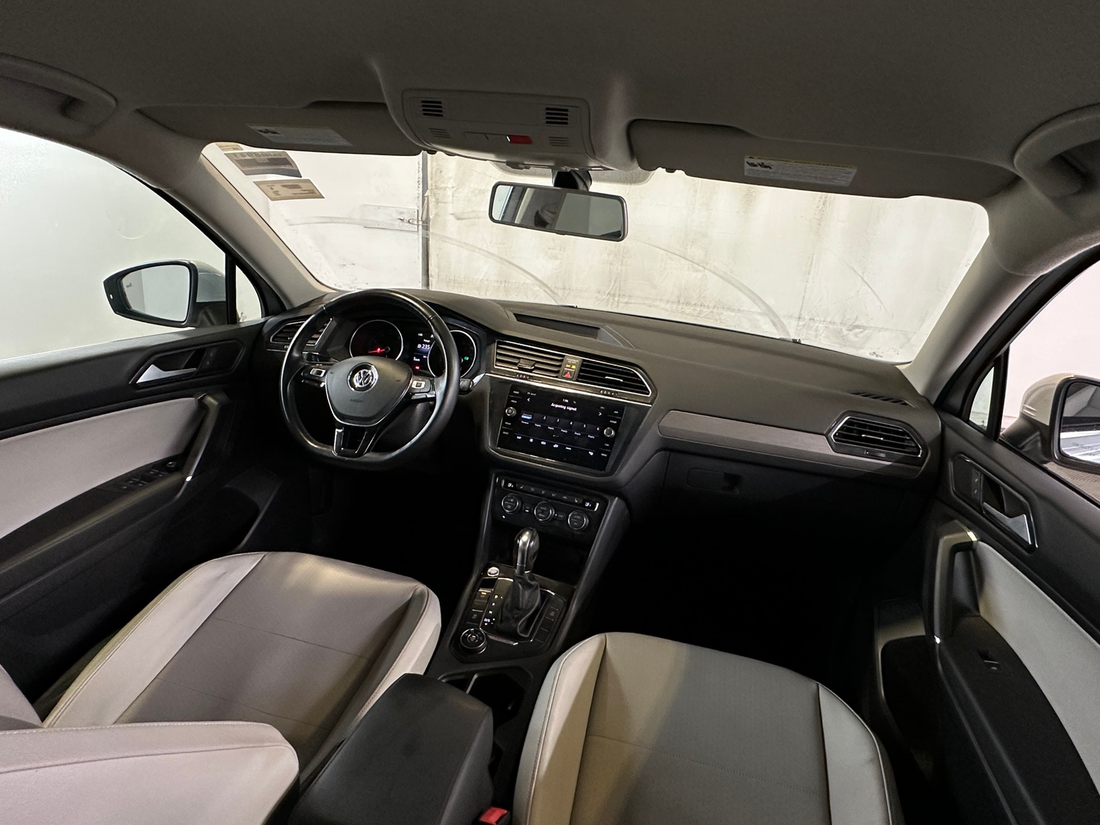 Thumbnail: 2018 Volkswagen Tiguan - 2