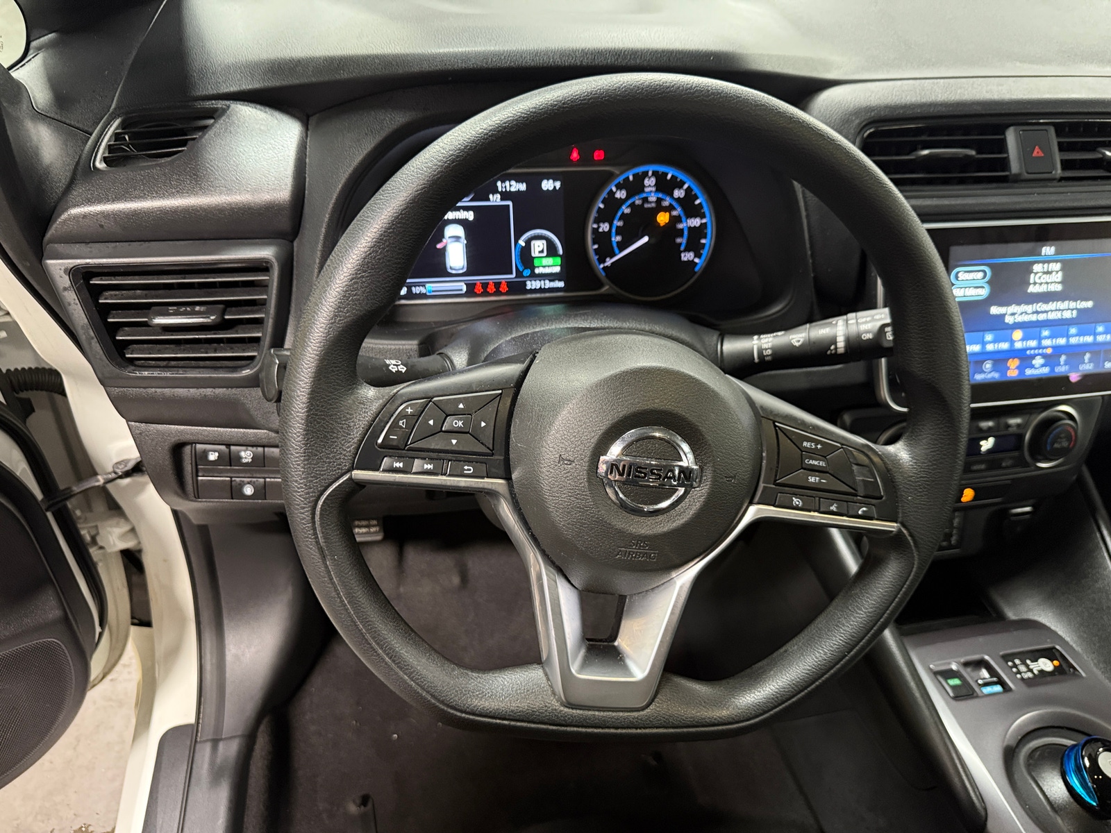 Thumbnail: 2022 Nissan Leaf - 5