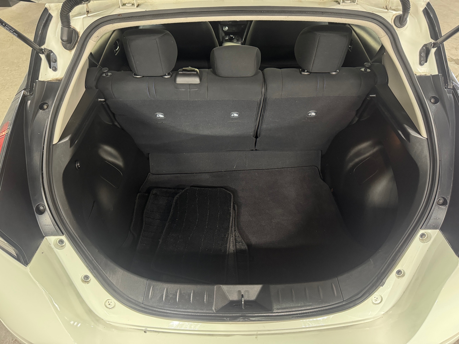 Thumbnail: 2022 Nissan Leaf - 7