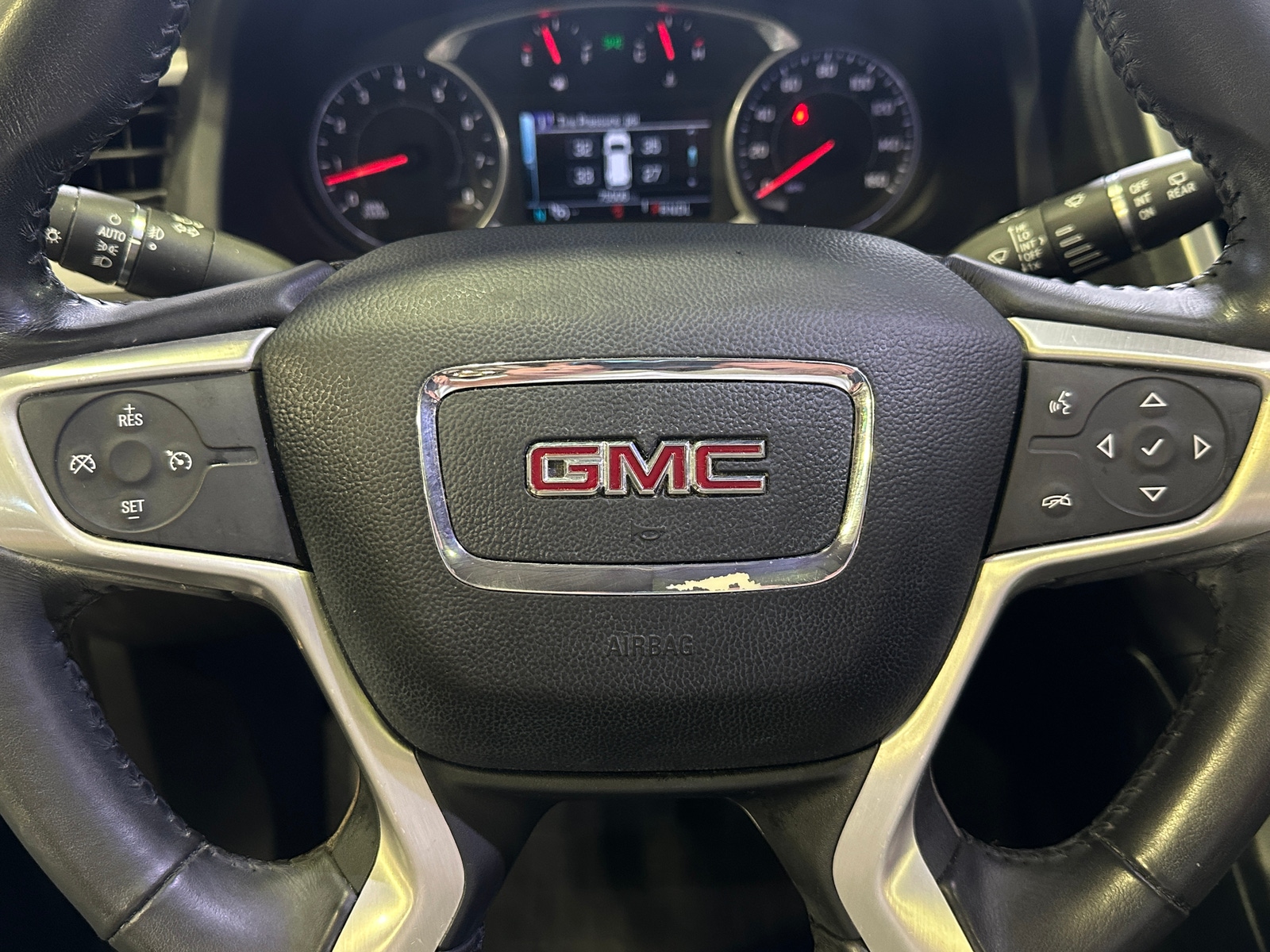 Thumbnail: 2019 GMC Acadia - 4