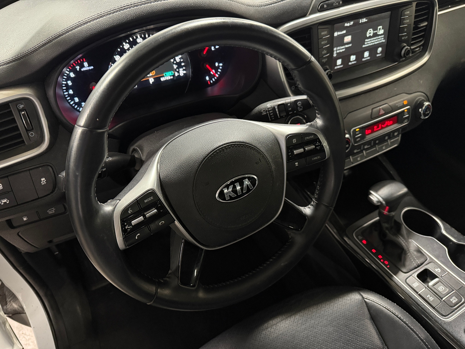 Thumbnail: 2019 Kia Sorento - 4