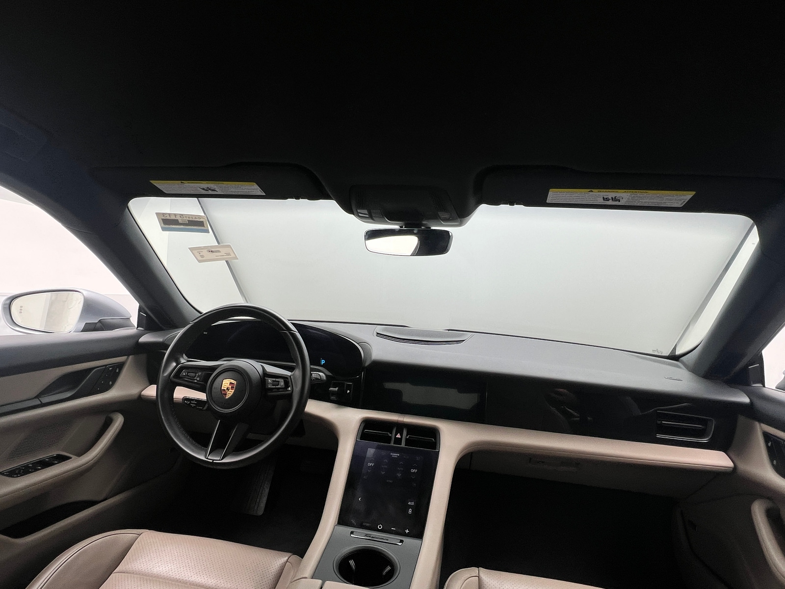 Thumbnail: 2022 Porsche Taycan - 2