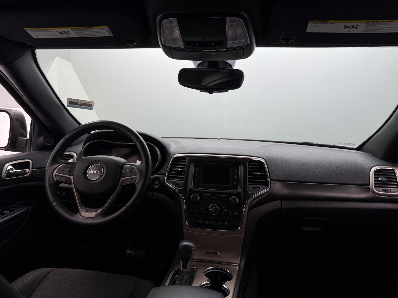Thumbnail: 2017 Jeep Grand Cherokee - 3
