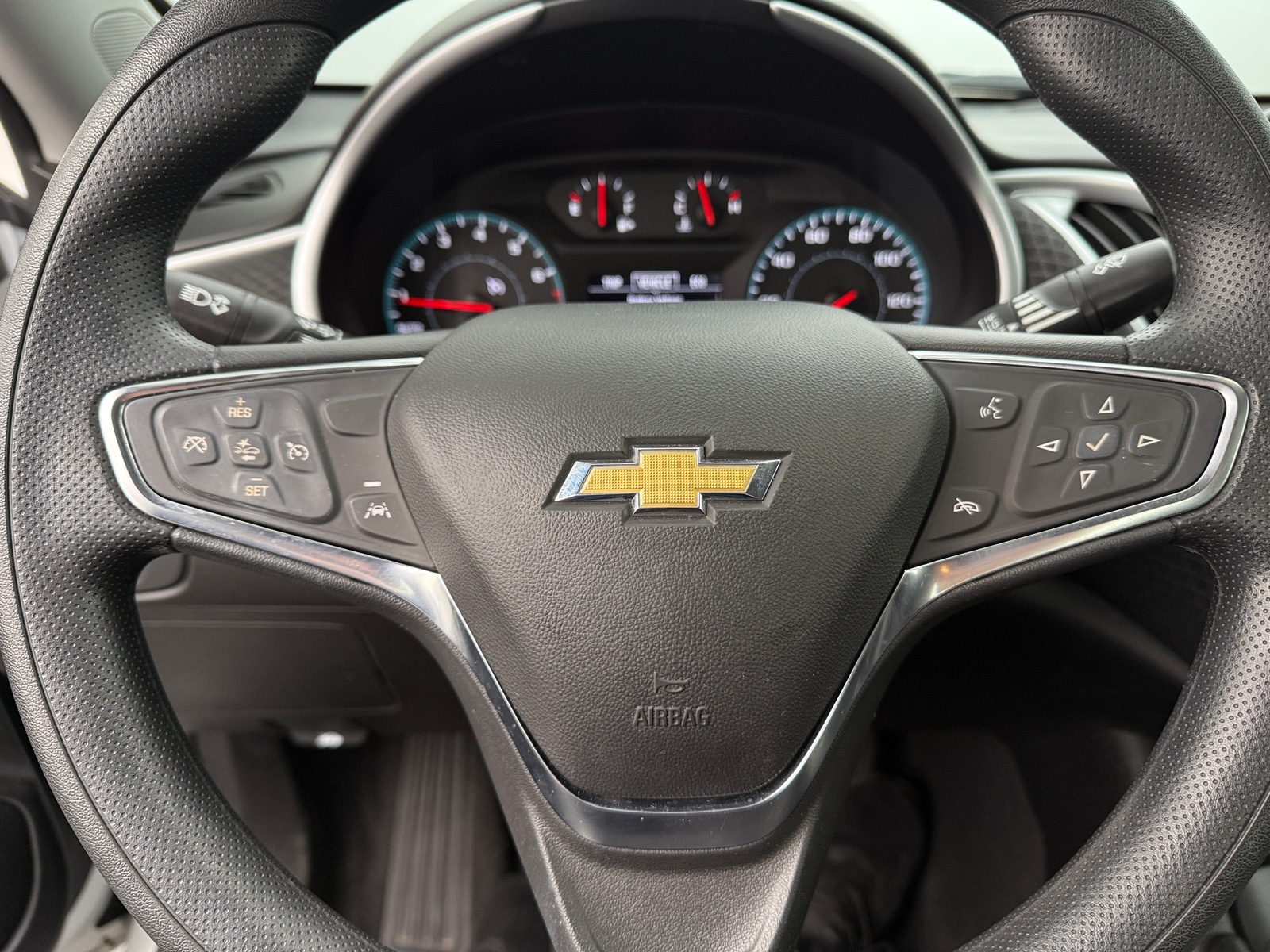 Thumbnail: 2024 Chevrolet Malibu - 5