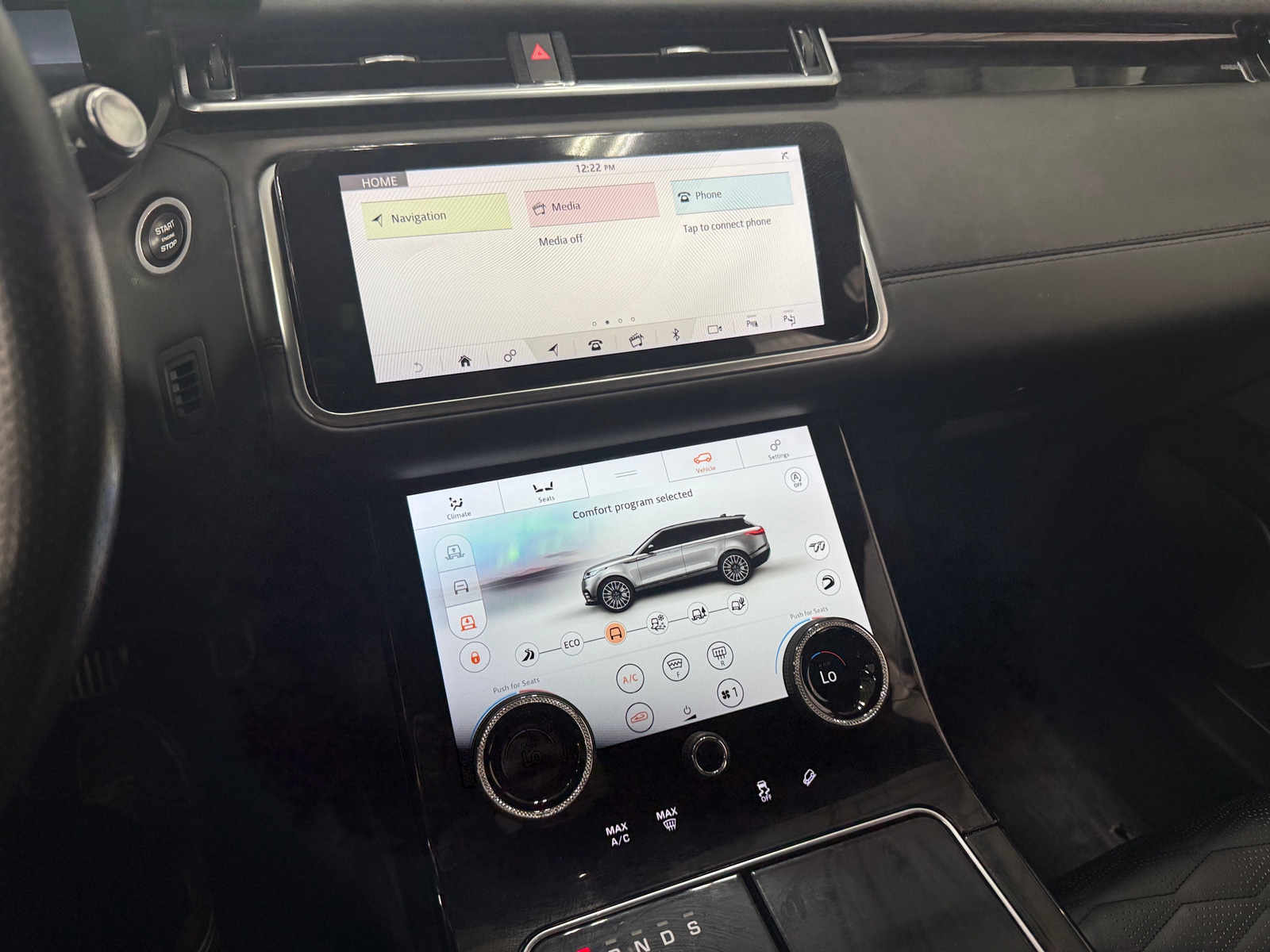 Thumbnail: 2020 Land Rover Range Rover Velar - 3