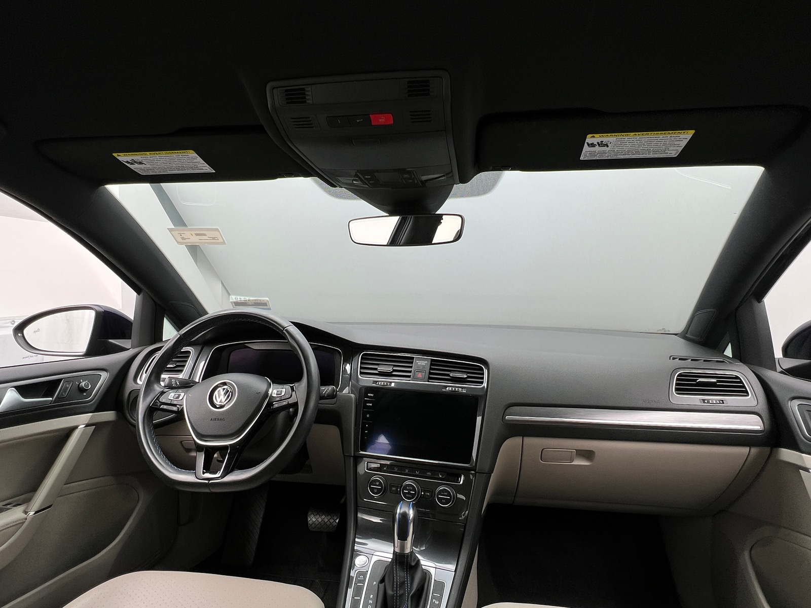 Thumbnail: 2019 Volkswagen e-Golf - 2
