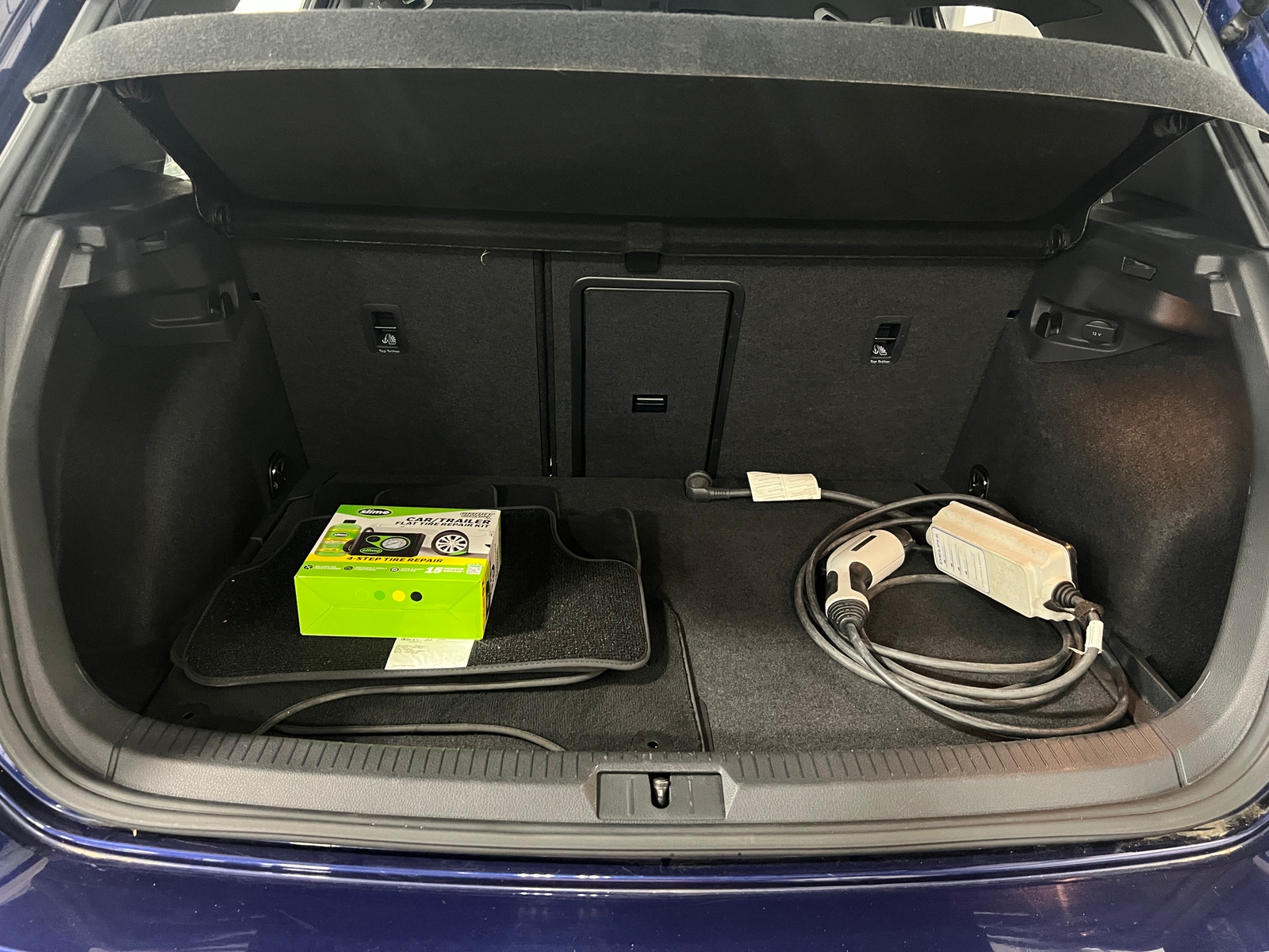 Thumbnail: 2019 Volkswagen e-Golf - 6