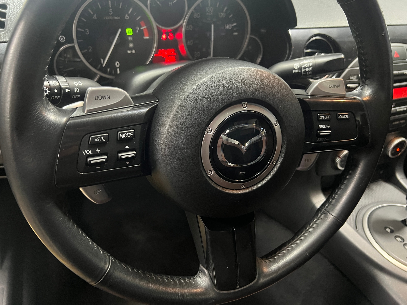 Thumbnail: 2013 Mazda MX-5 Miata - 4