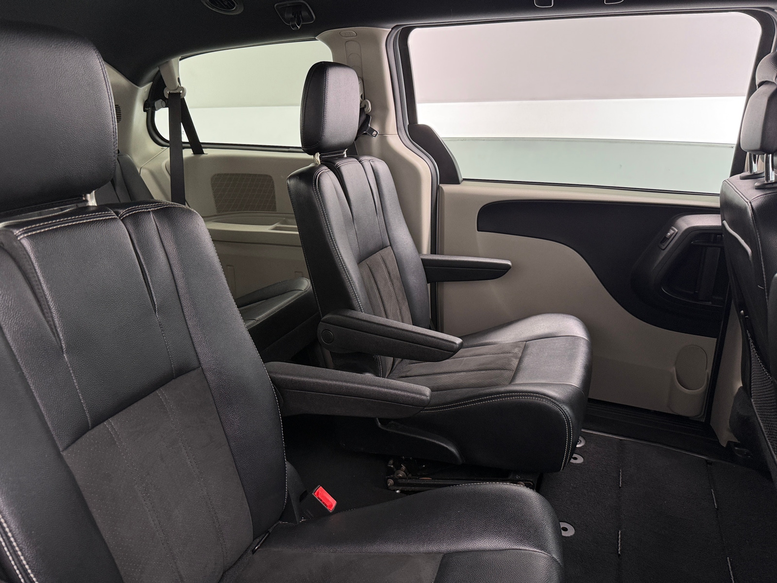 Thumbnail: 2019 Dodge Grand Caravan - 5