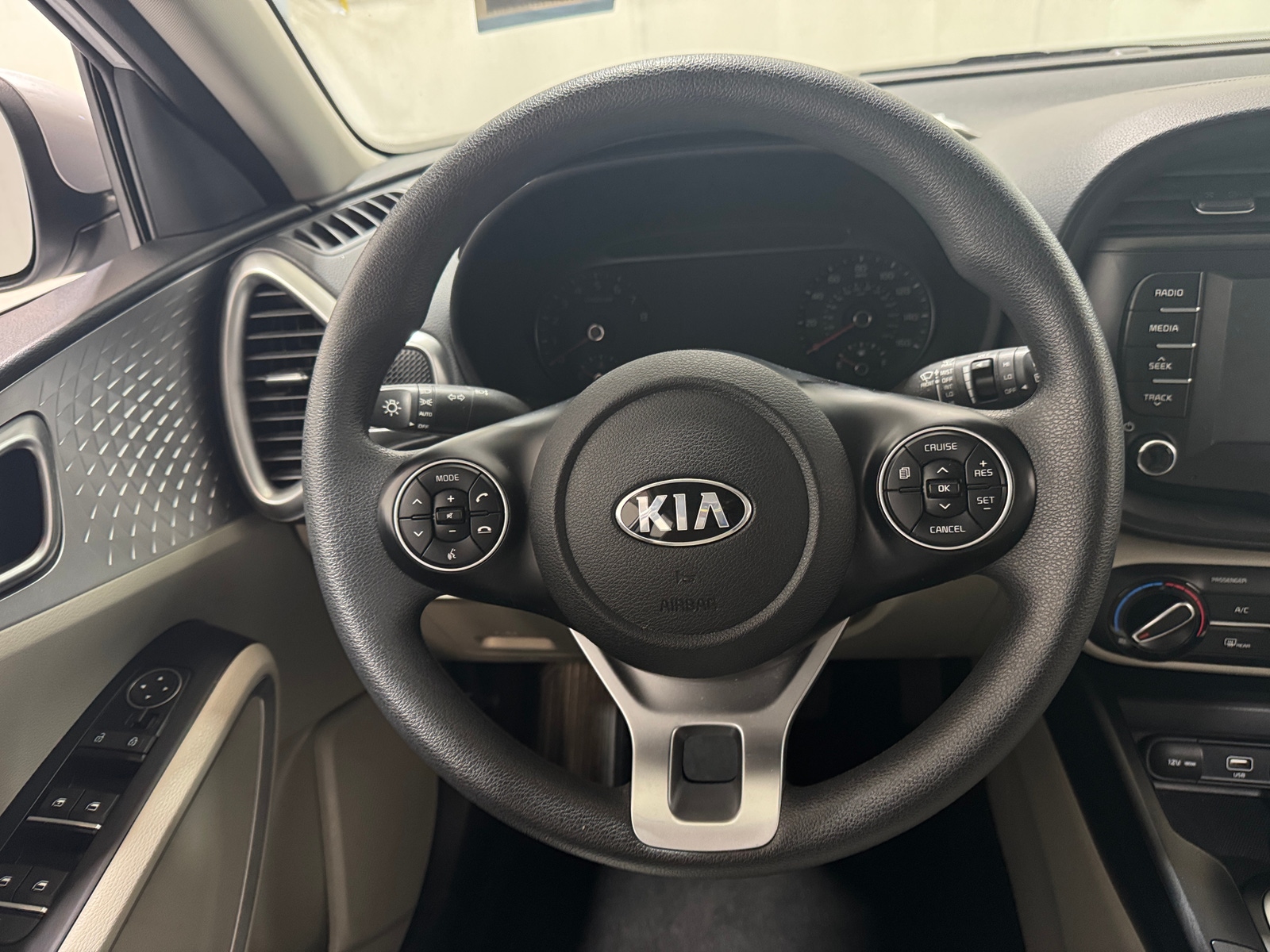 Thumbnail: 2020 Kia Soul - 5