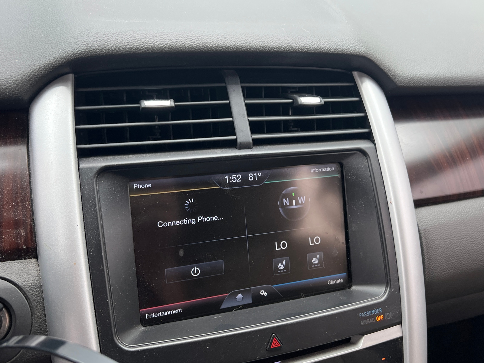 Thumbnail: 2014 Ford Edge - 3