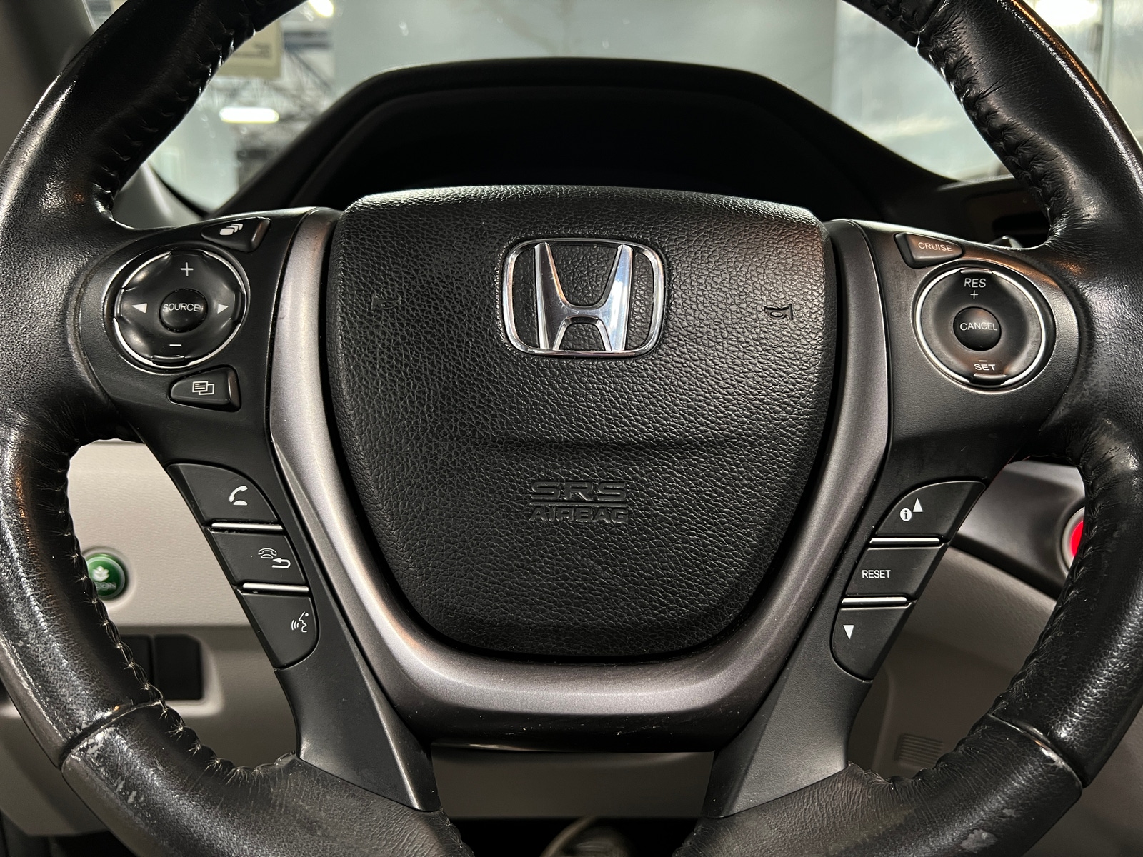 Thumbnail: 2018 Honda Pilot - 4
