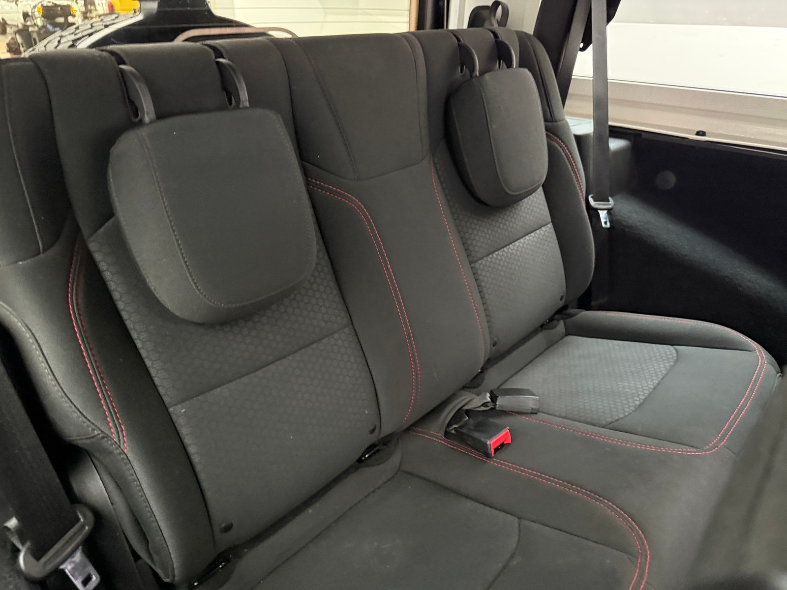 Thumbnail: 2019 Jeep Wrangler - 6