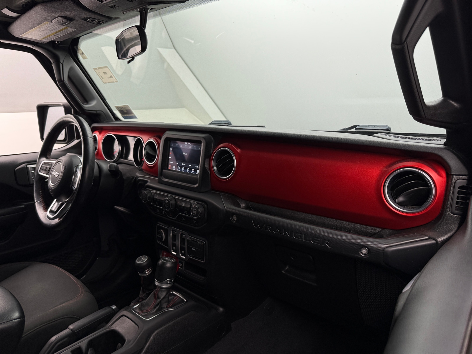 Thumbnail: 2019 Jeep Wrangler - 3
