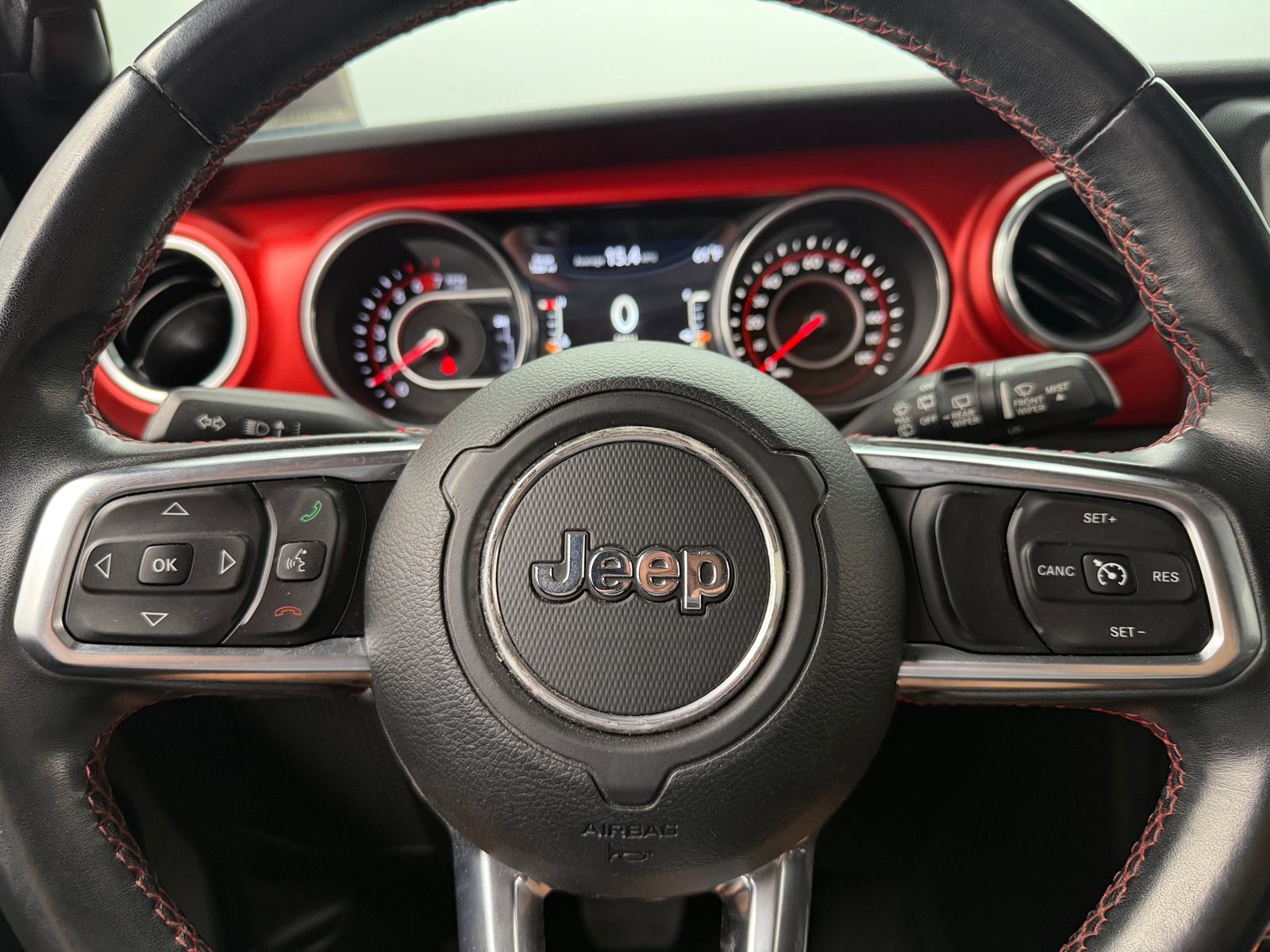 Thumbnail: 2019 Jeep Wrangler - 5