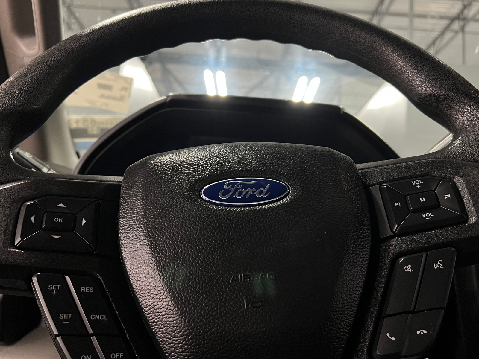 Thumbnail: 2020 Ford Econoline - 5