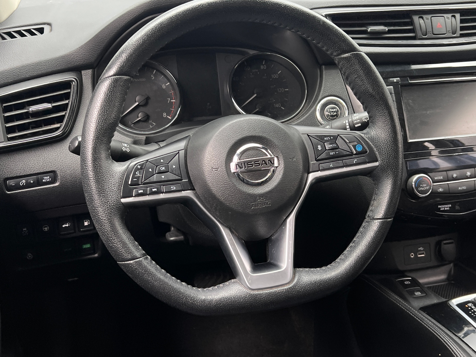 Thumbnail: 2019 Nissan Rogue - 4