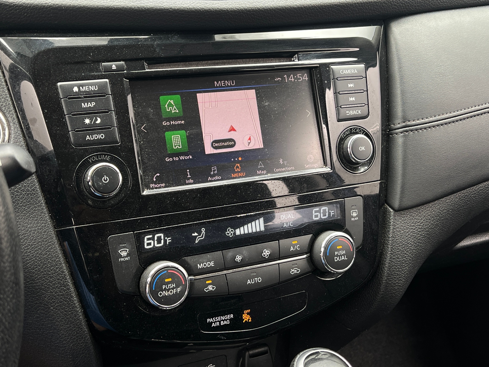 Thumbnail: 2019 Nissan Rogue - 3