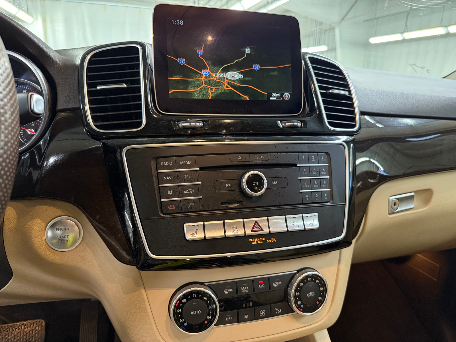 Thumbnail: 2018 Mercedes-Benz GLE - 3