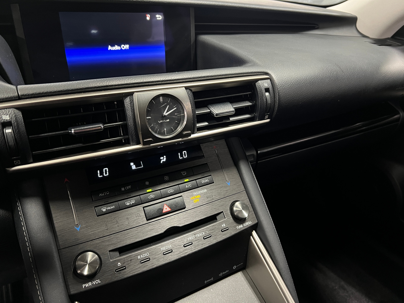 Thumbnail: 2019 Lexus IS - 3
