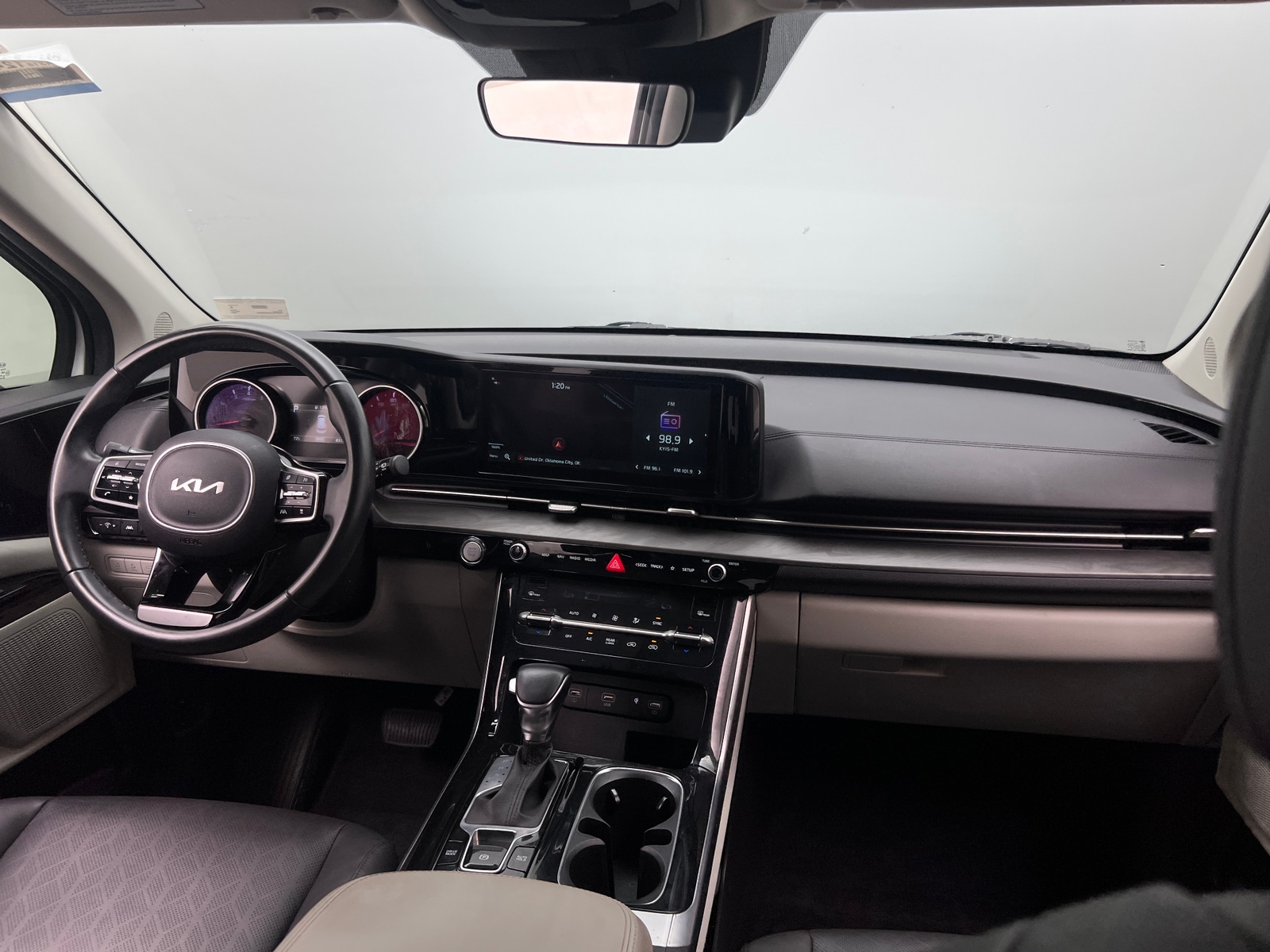 Thumbnail: 2022 Kia Carnival - 2