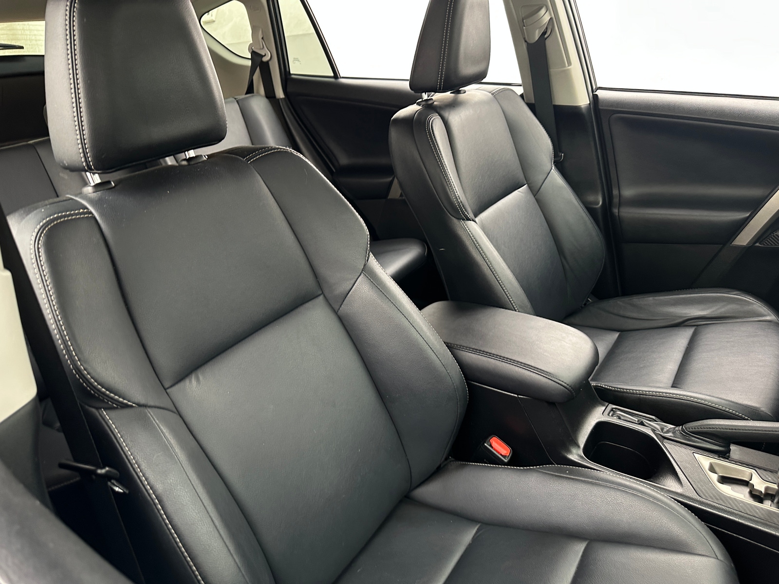 Thumbnail: 2013 Toyota RAV4 - 2