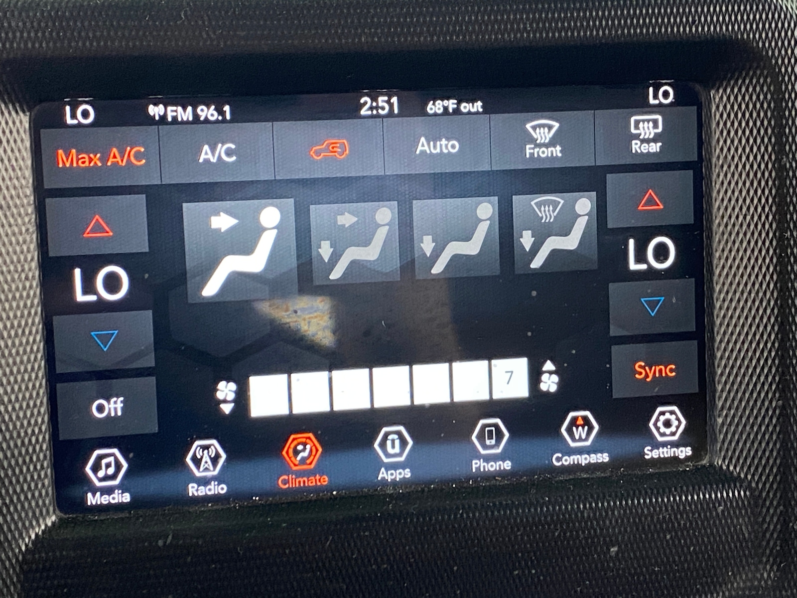 Thumbnail: 2019 Jeep Wrangler - 4