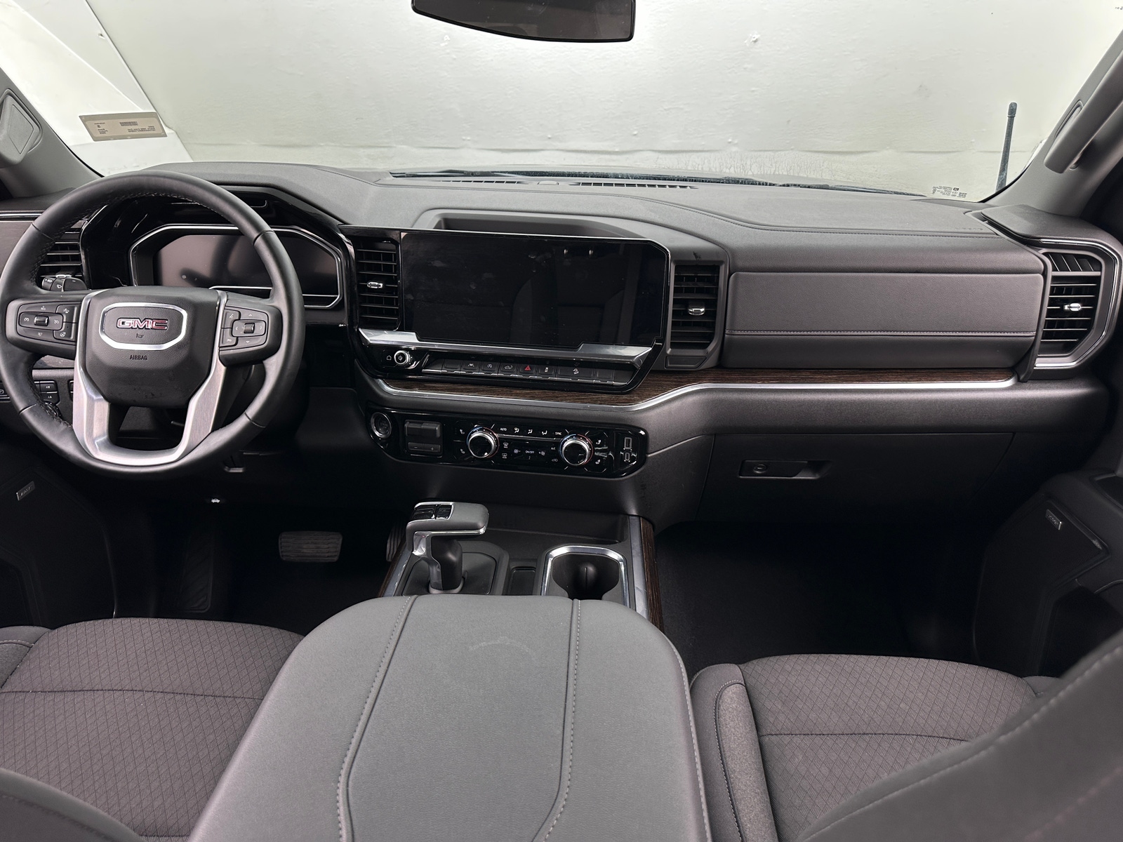 Thumbnail: 2025 GMC Sierra 1500 - 3