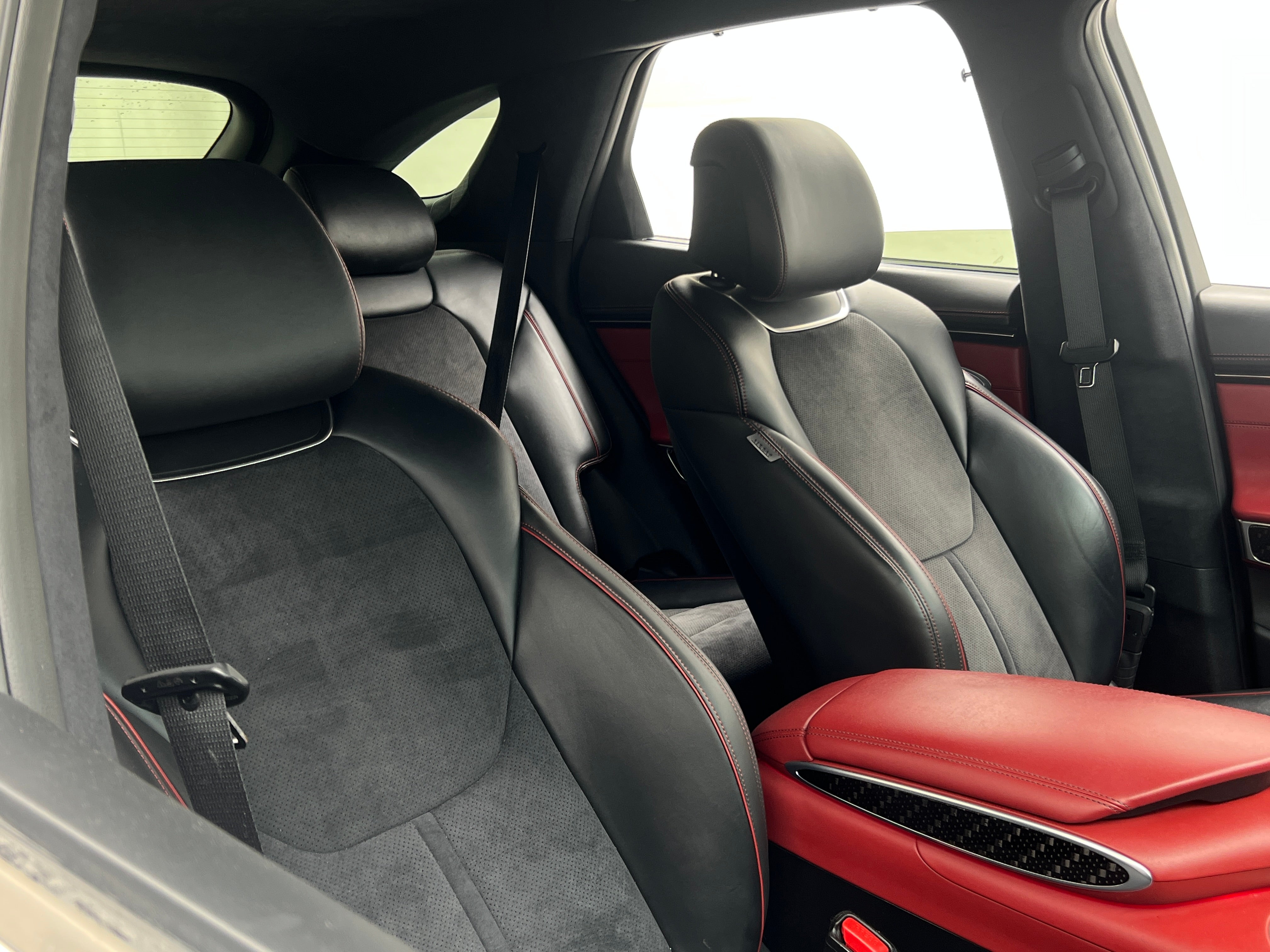 2022 GENESIS GV70