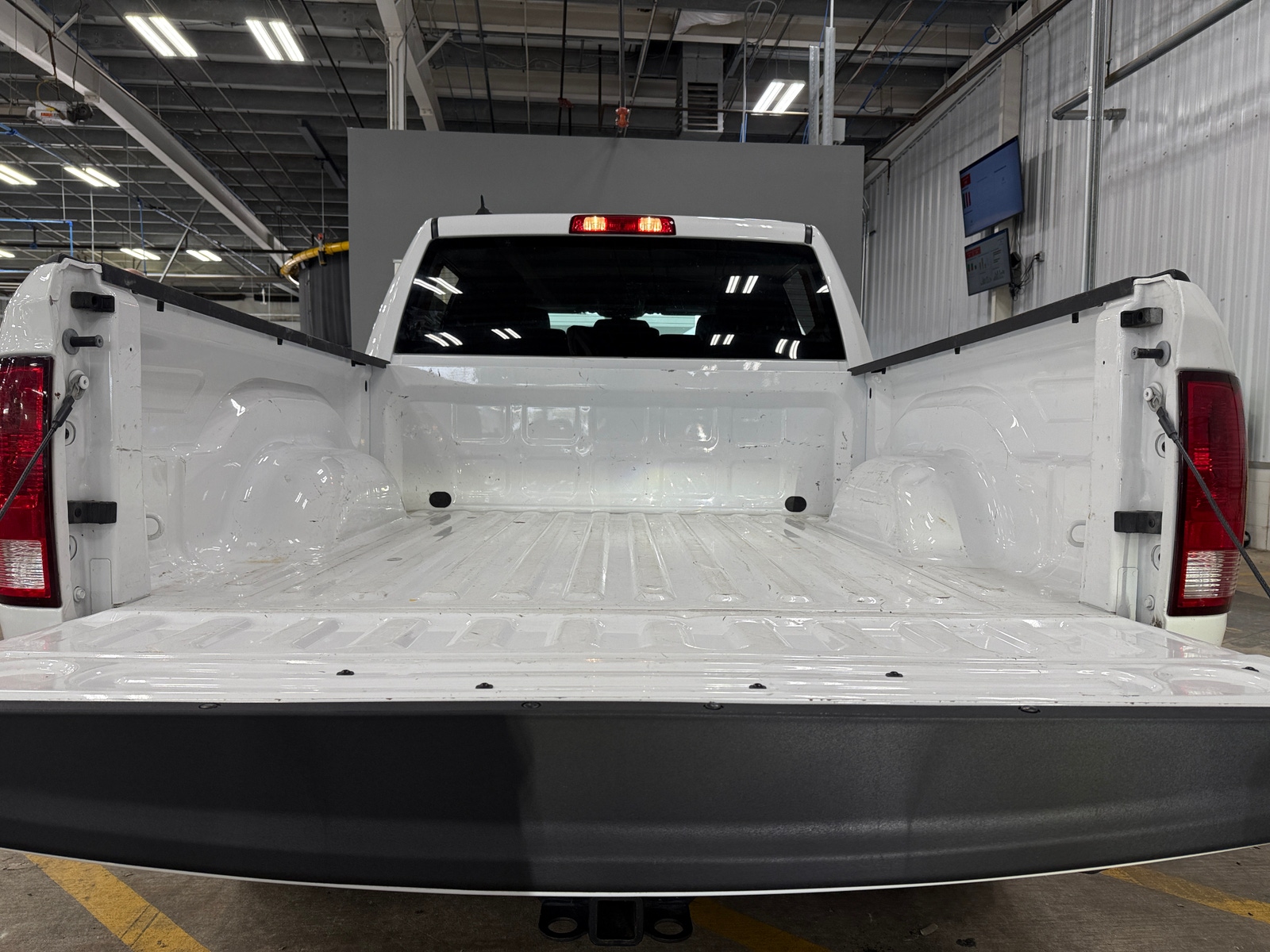 Thumbnail: 2023 RAM 1500 Classic - 7