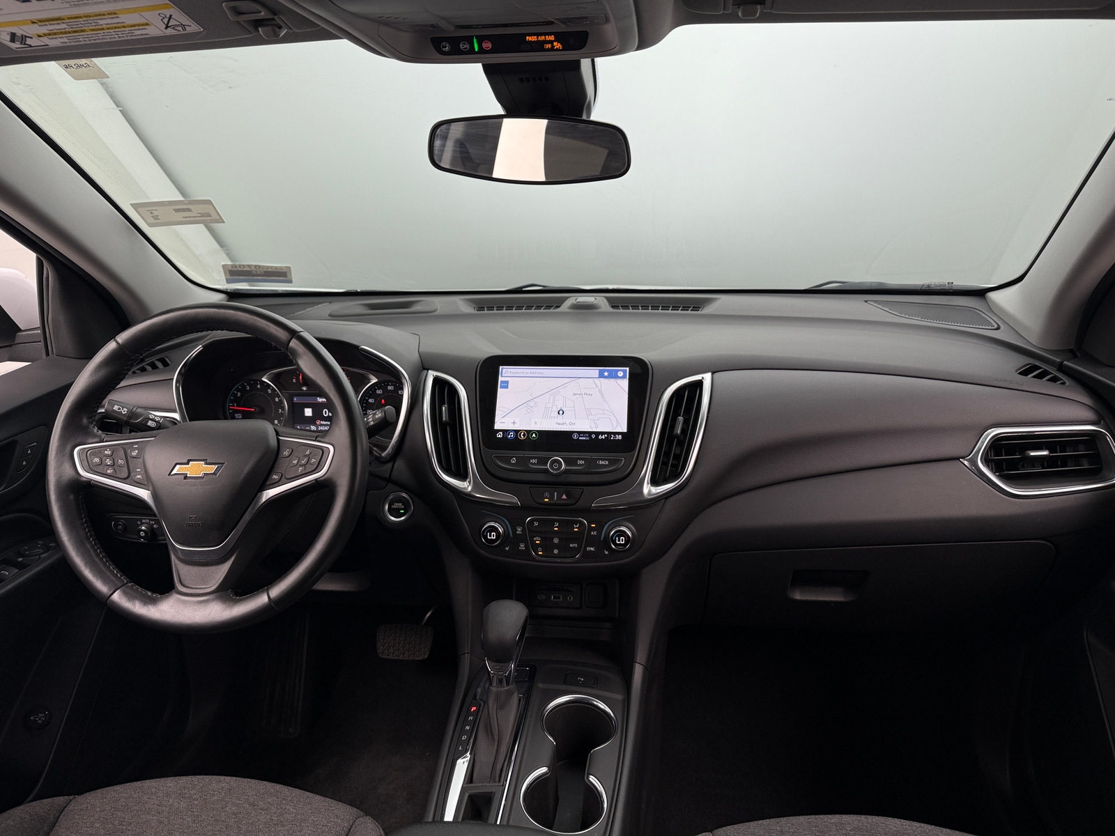 Thumbnail: 2022 Chevrolet Equinox - 3