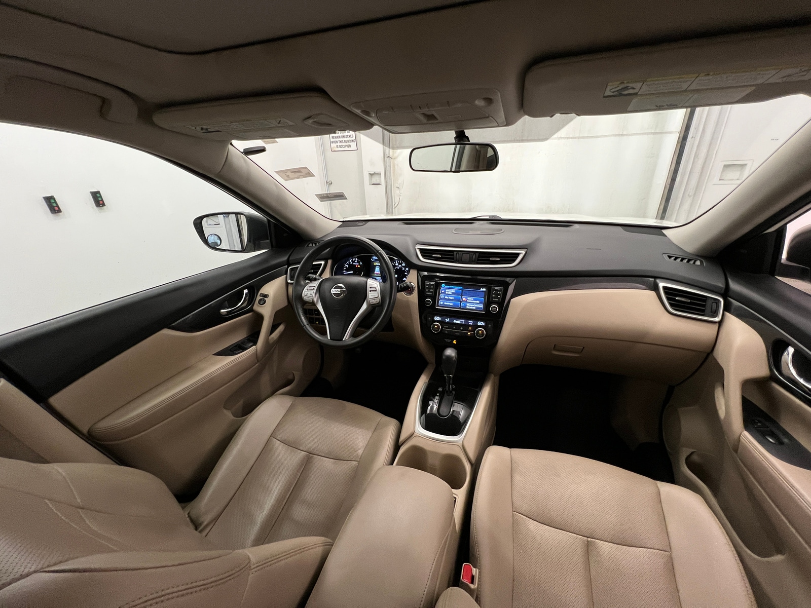 Thumbnail: 2016 Nissan Rogue - 3