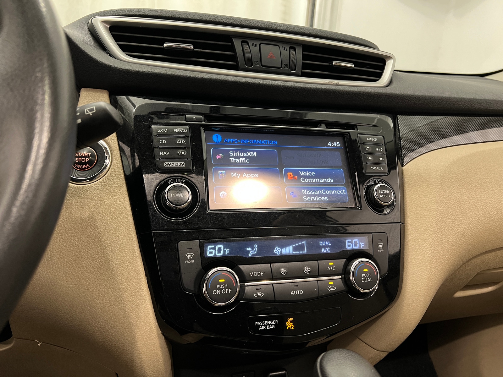 Thumbnail: 2016 Nissan Rogue - 4