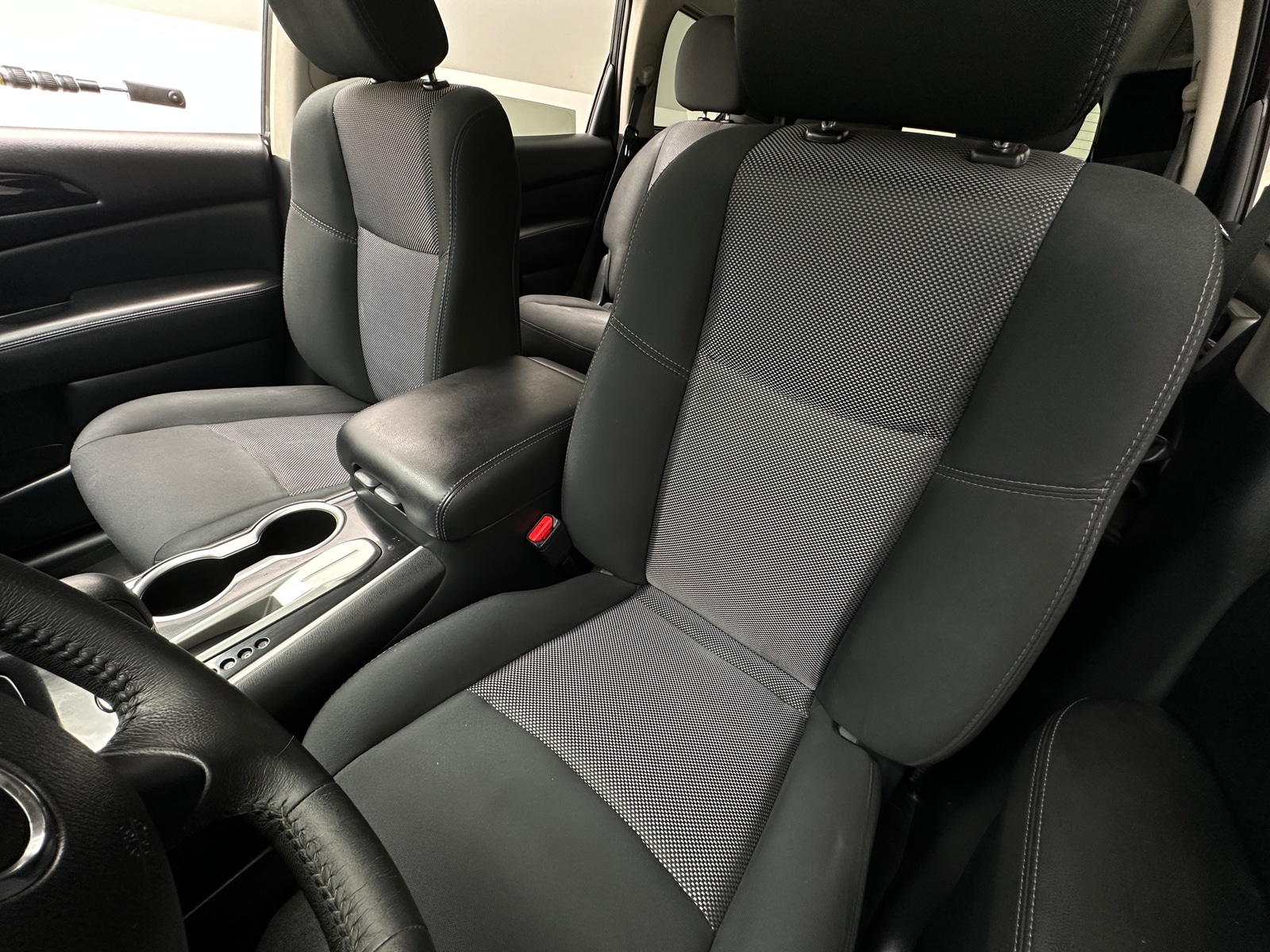 Thumbnail: 2018 Nissan Pathfinder - 2