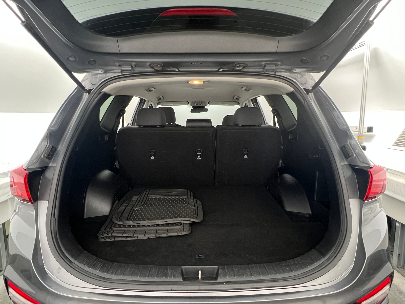 Thumbnail: 2019 Hyundai Santa Fe - 7