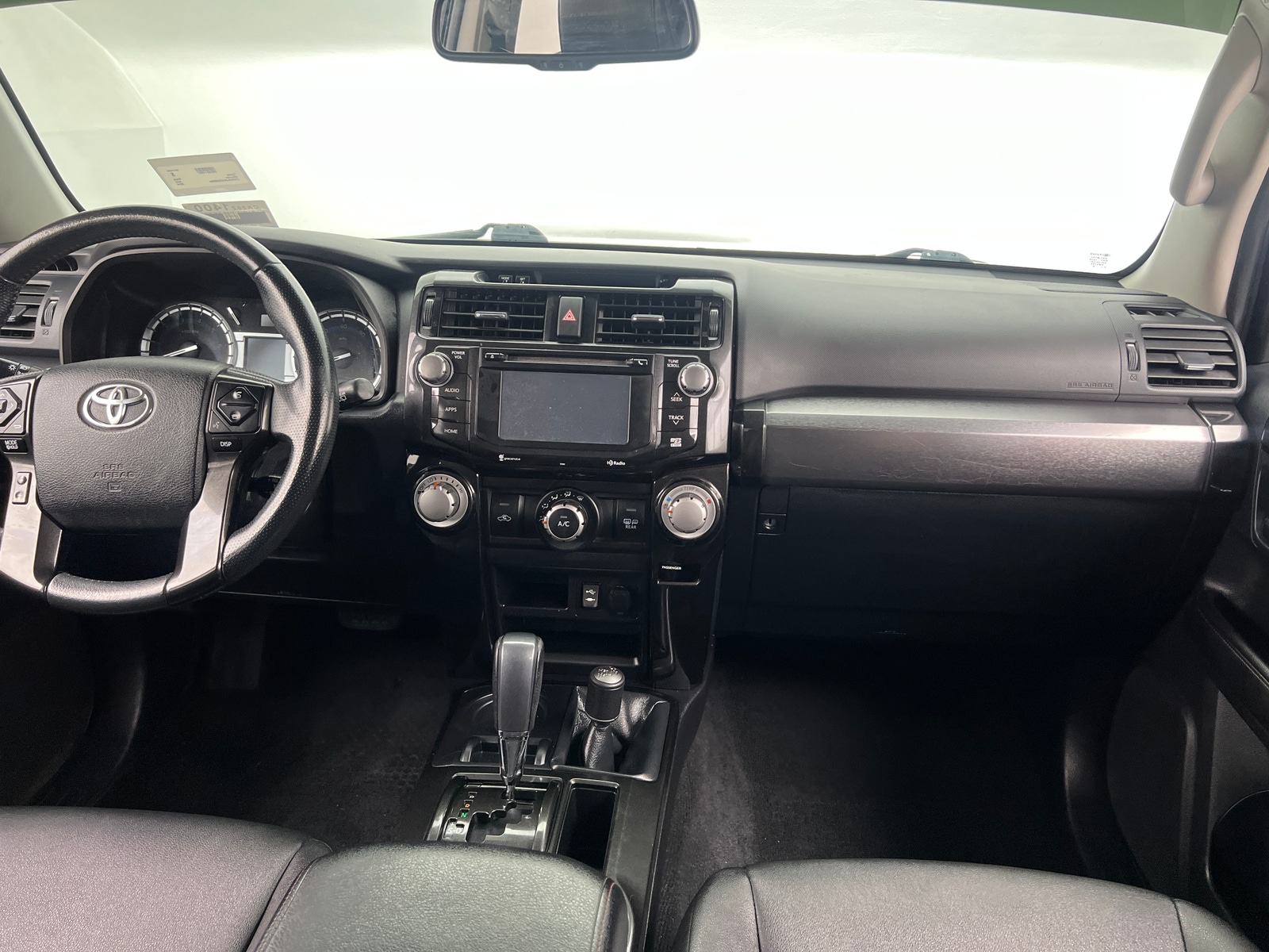 Thumbnail: 2014 Toyota 4Runner - 3