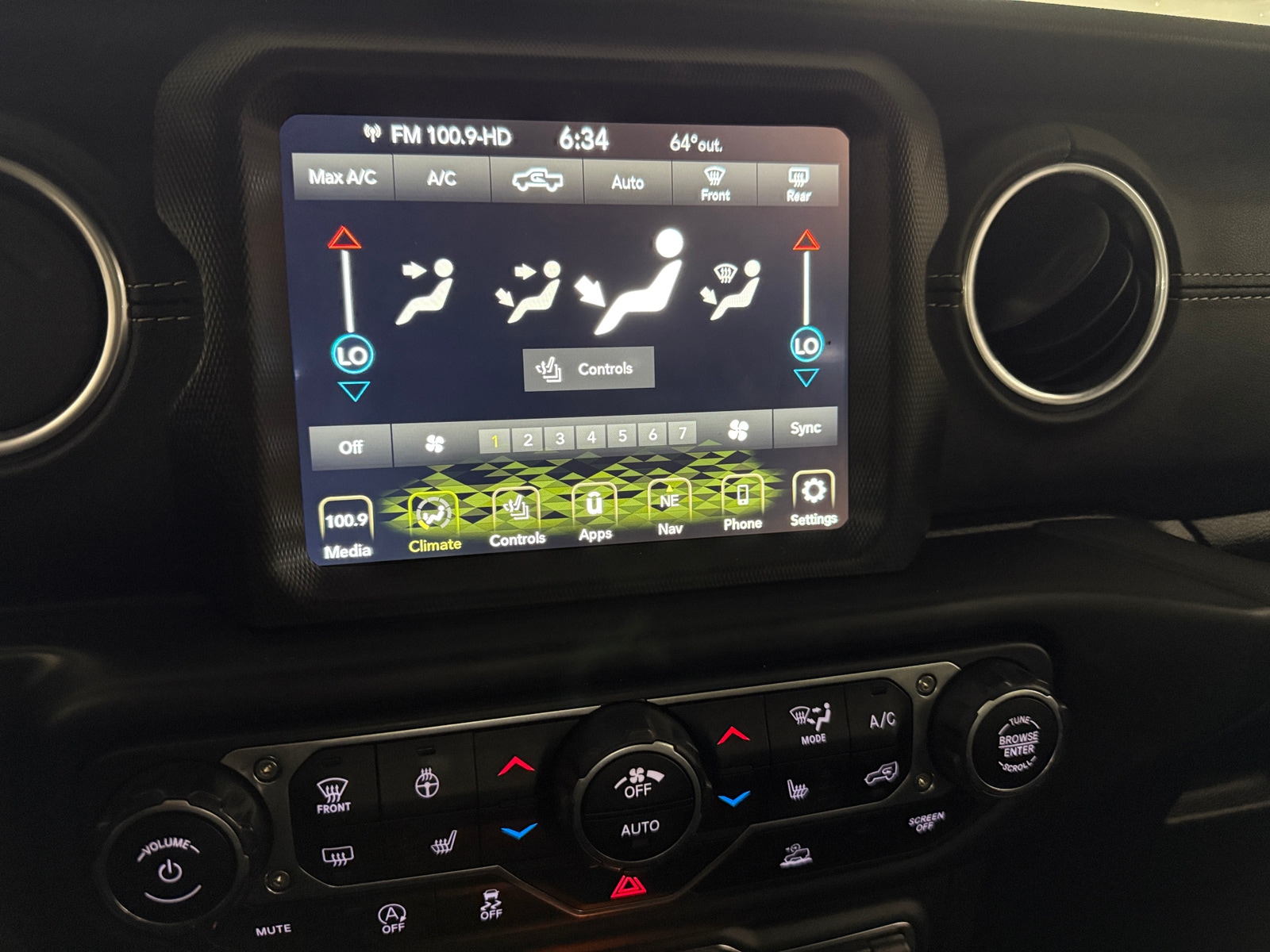 Thumbnail: 2020 Jeep Gladiator - 3