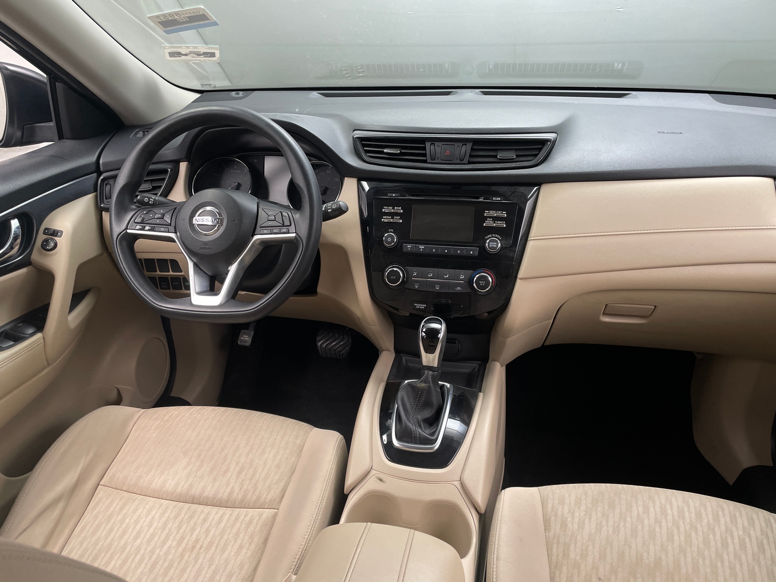 Thumbnail: 2017 Nissan Rogue - 3