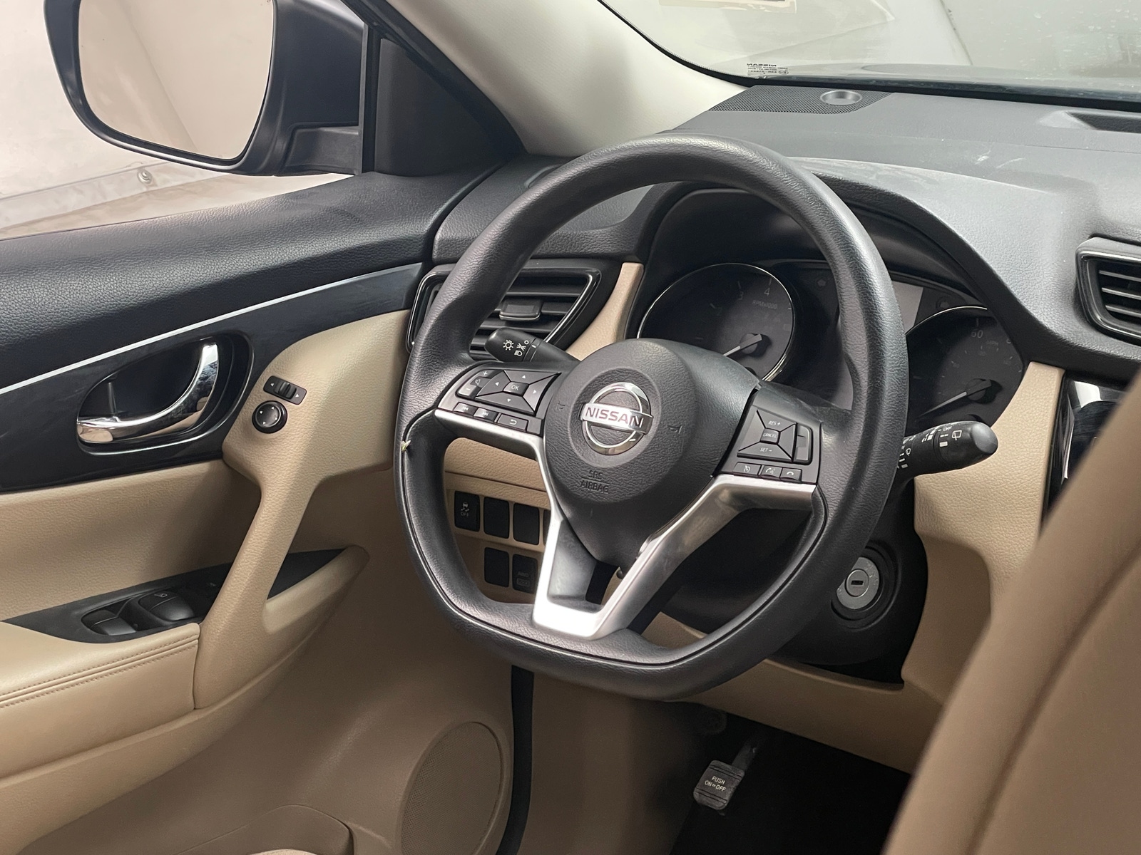 Thumbnail: 2017 Nissan Rogue - 5