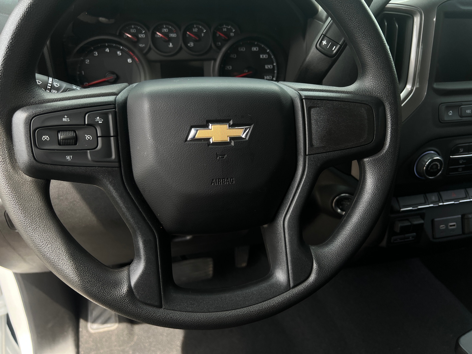 Thumbnail: 2025 Chevrolet Silverado 2500 - 5
