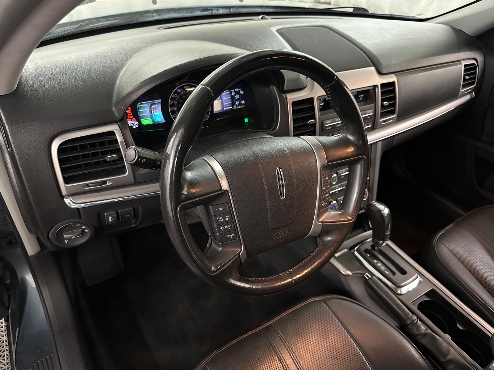 Thumbnail: 2012 Lincoln MKZ - 2
