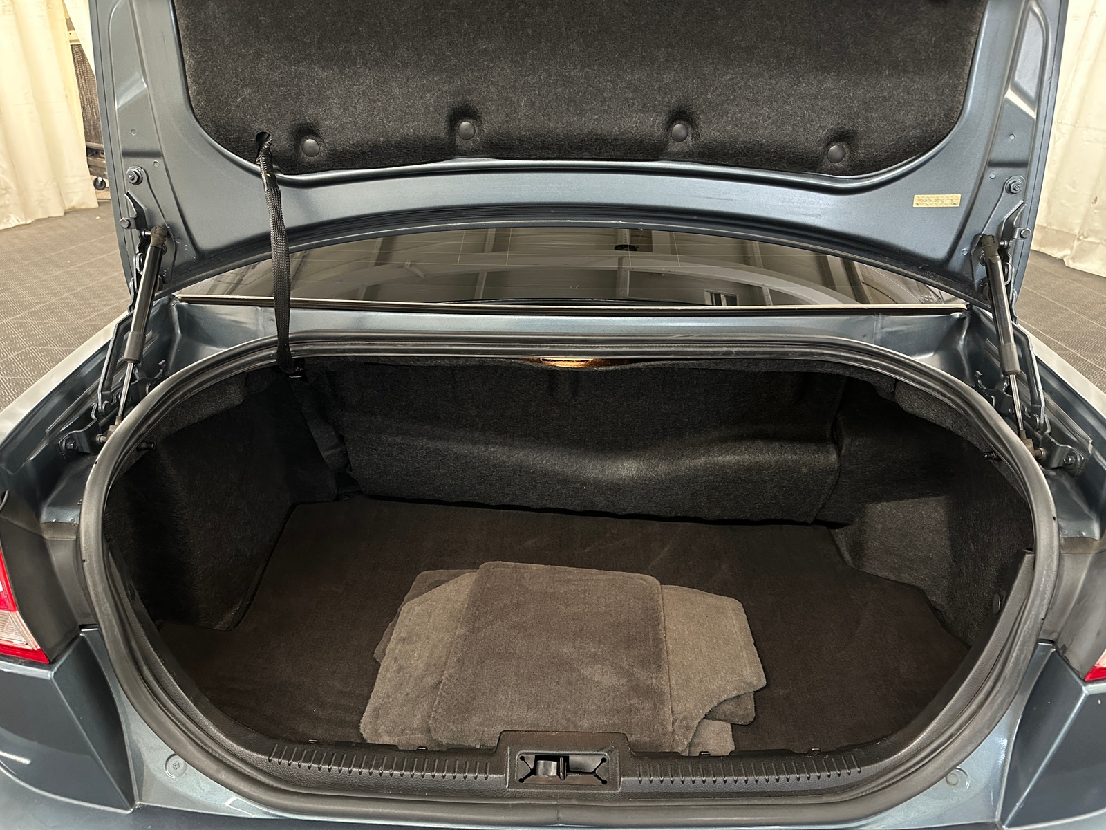 Thumbnail: 2012 Lincoln MKZ - 6