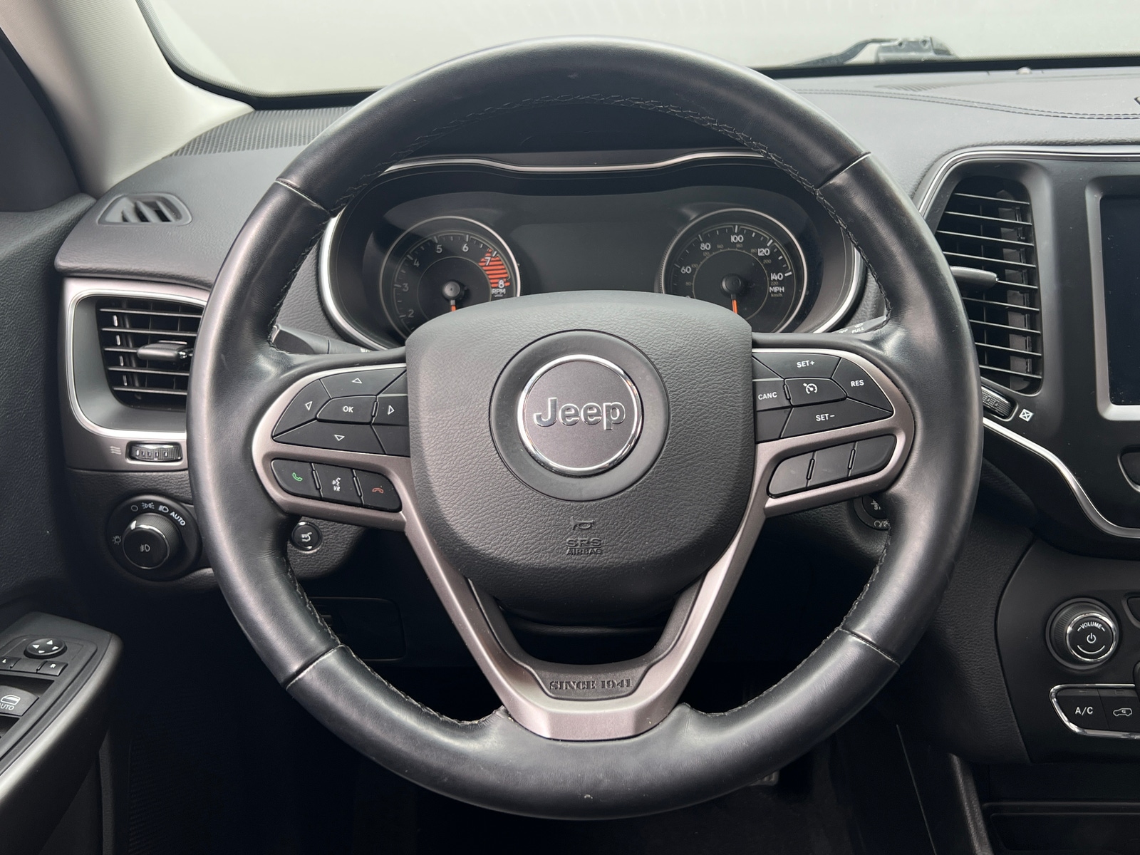 Thumbnail: 2021 Jeep Cherokee - 4