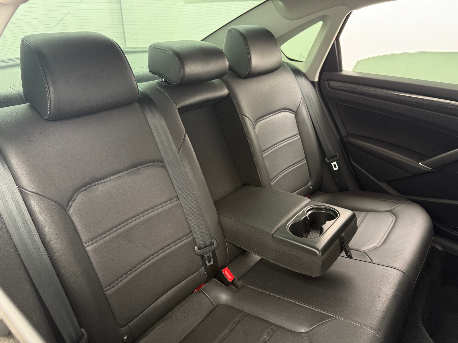 Thumbnail: 2020 Volkswagen Passat - 5
